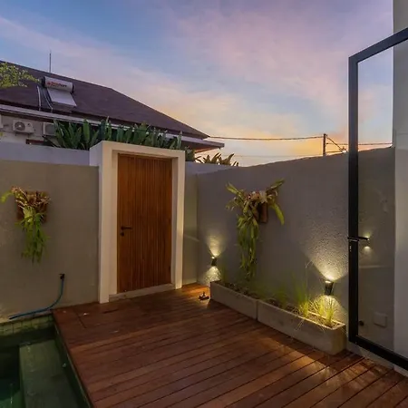 Sadila Estate 14 - Stylish And Modern 2Br Pool Loft In Berawa Villa