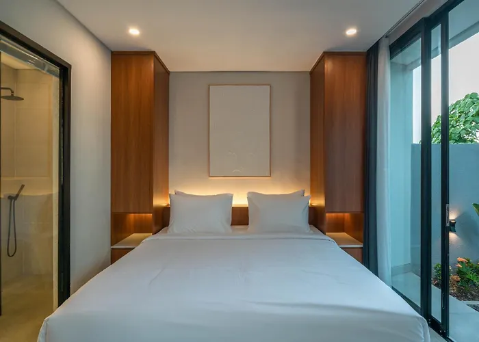 Sadila Estate - Stylish And Modern 2br Pool Loft In Berawa チャングー