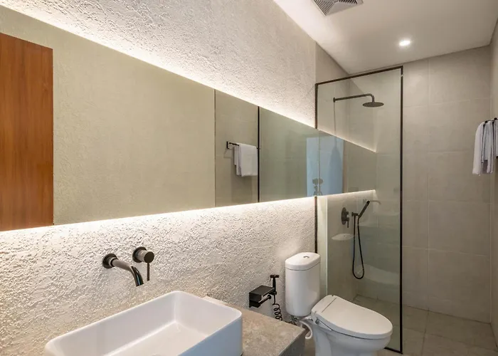 Sadila Estate - Stylish And Modern 2br Pool Loft In Berawa ヴィラ チャングー