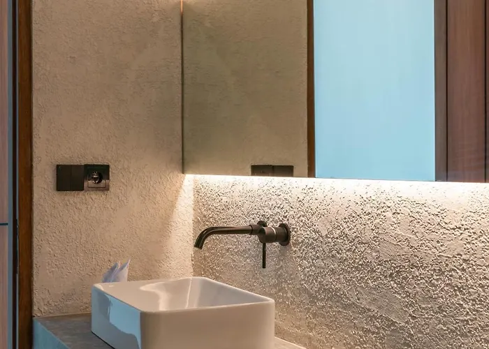 Sadila Estate - Stylish And Modern 2br Pool Loft In Berawa ヴィラ チャングー